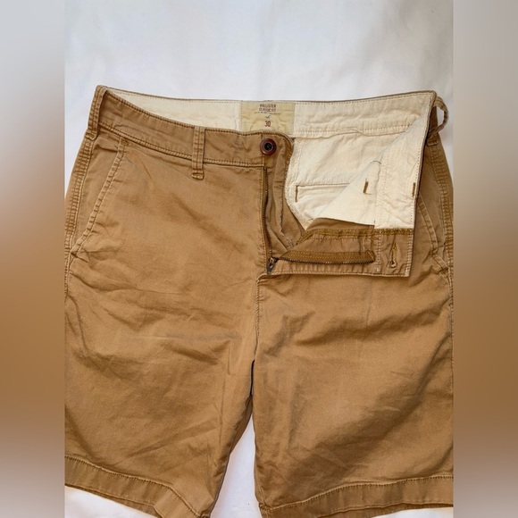 Hollister Men’s Size 30 Tan Classic Fit Epic Flex 8 Inch Inseam Shorts - Picture 7 of 10